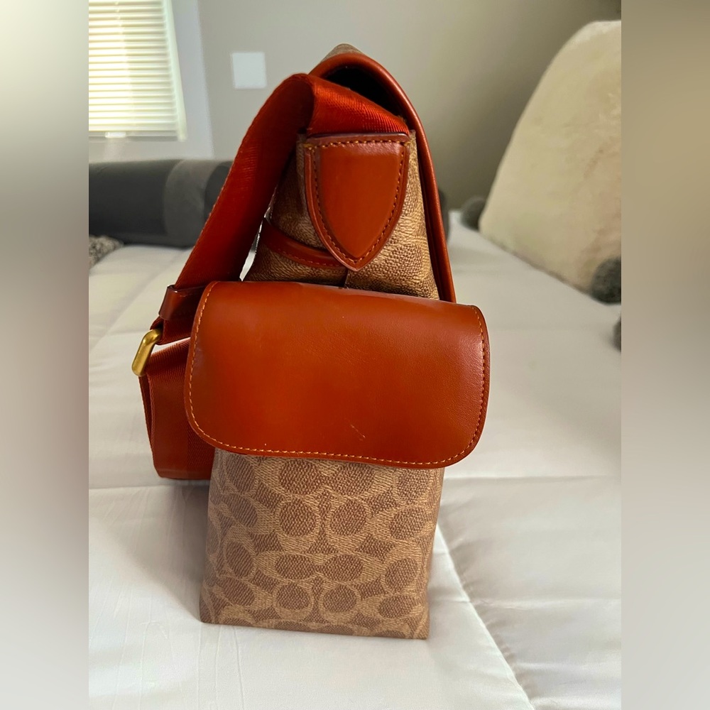 Coach diaper bag, like new- used once. Great condition.